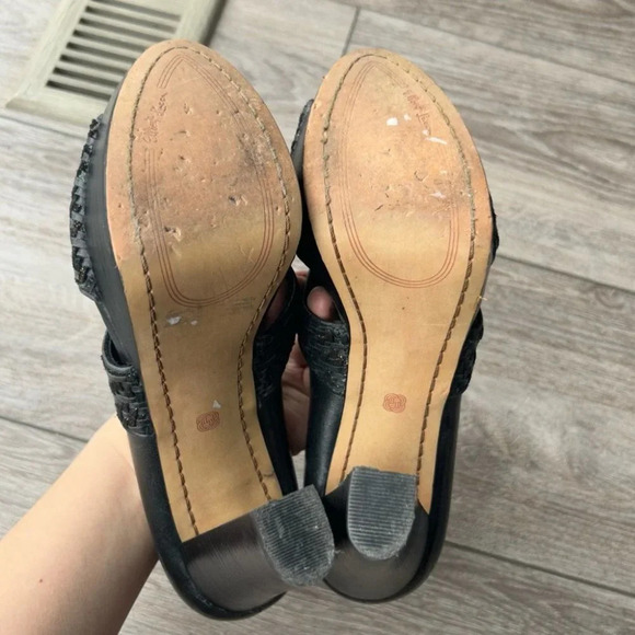 Elliot Lucca Bernadette Woven Leather T-Strap  Heels Size 9 - Picture 12 of 16